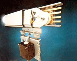 Metal enclosed crane conductor system